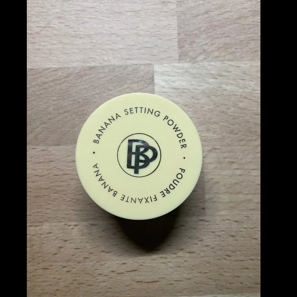 Bellapierre’s Banana Setting Powder
